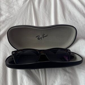Ray-Ban Wayfarer Sunglasses Tortoise Frame with Red and Black cases